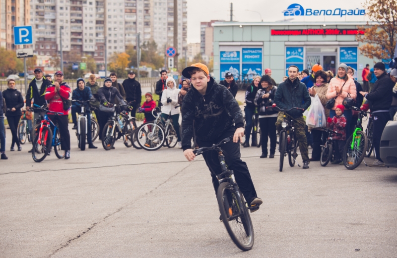 «ГрузовичкоФ» и «ТаксовичкоФ» закрыли велосезон 